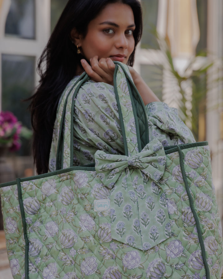 Lotus Jaal Quilted Bow Bag in Tulsi Green