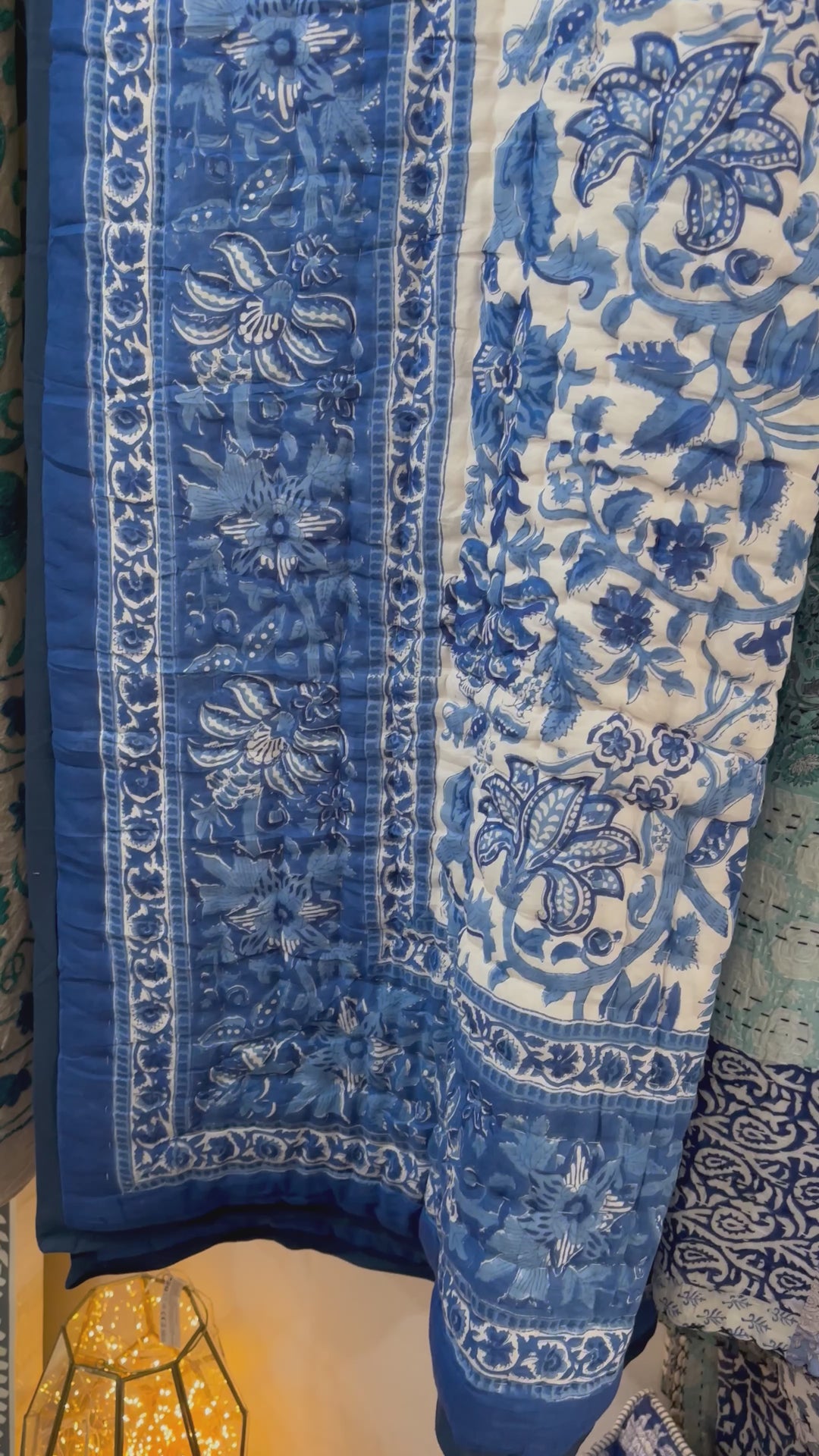 Large Lotus with mixed border King Size Quilt in Celestial Blue